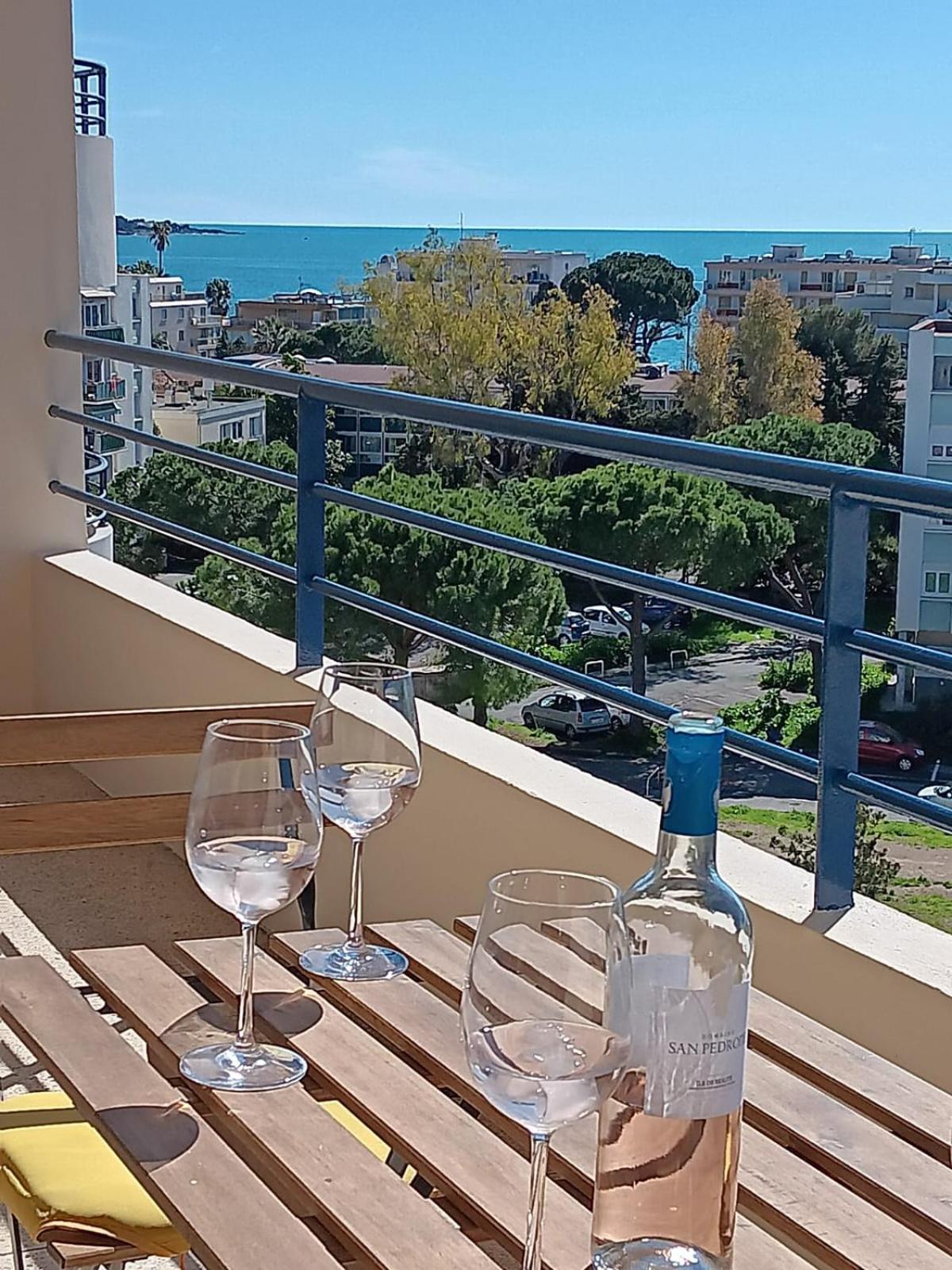 3 Pieces Vue Mer - Clim - 5 Min De La Plage A Pied Antibes Exterior foto